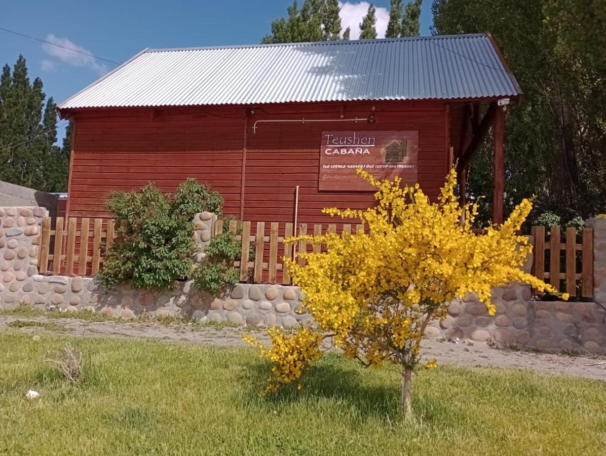 Cabañas Teushen Perito Moreno Exterior foto